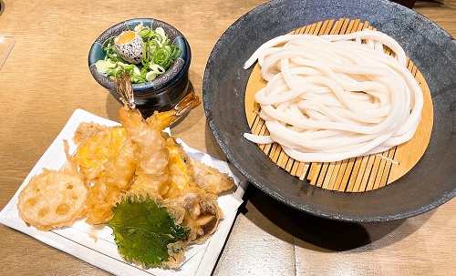 讃岐の男うどん さんすて・岡山店の天ざるうどん