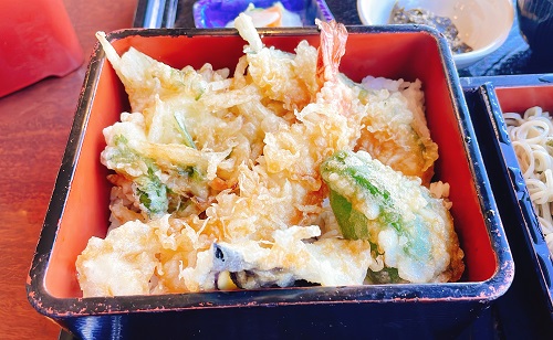 須坂屋そば 新潟空港店の天丼