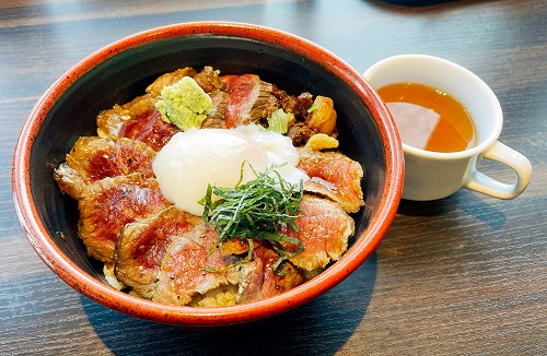 あか牛Dining yoka-yoka サクラマチ店のあか牛丼