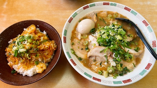 ひろっちゃんラーメンのひろっちゃんラーメンとえびめし