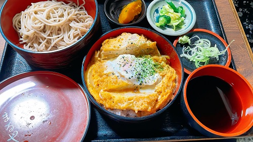 お食事処 まるやのカツ丼セット