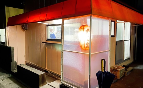 石井のたこやきの店舗前