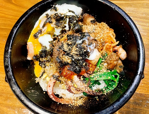 くるくる炭火焼き 民の石焼海鮮ビビンバ