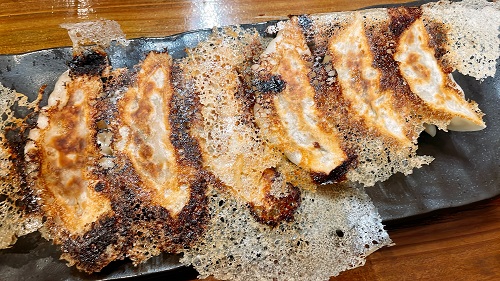 くるくる炭火焼き 民の餃子