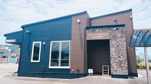 ショコラショコラコーヒー フジ志度店の店舗前