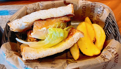 ショコラショコラコーヒー フジ志度店の照り焼きチキンサンド