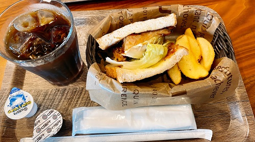 ショコラショコラコーヒー フジ志度店の照り焼きチキンセット