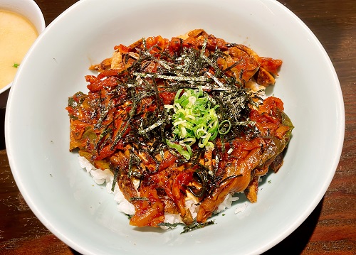 くりやんのやきぶた丼