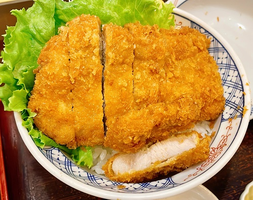 手打そば 奥藤本店 甲府駅前店の甲州かつ丼