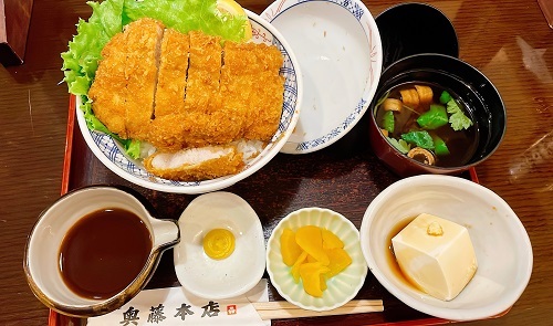 手打そば 奥藤本店 甲府駅前店の甲州かつ丼セット