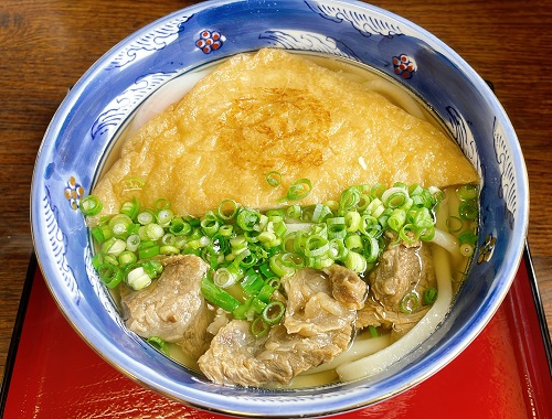 東かがわマルタツ手打ちうどんのマルタツうどん