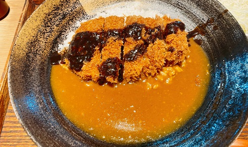 黄金色の豚 羽田空港店のSPF霧島純粋豚のかつカレー3