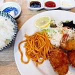 お店を移転しても相変わらずの人気店!ひらきさんのカニクリームコロッケに行列が・・・