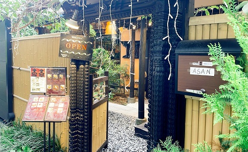アジアンガーデンダイニング ASANの店舗前