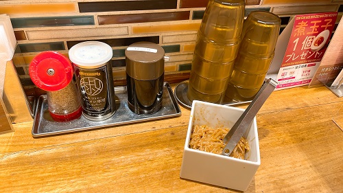 一風堂 博多駅店の調味料