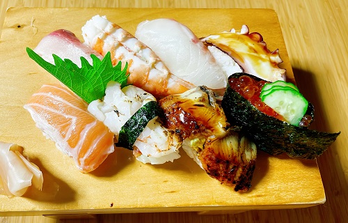 御食事処ゆらりの上にぎり