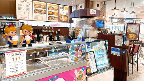 伽哩本舗 TokiDoki M'cafeの店舗前