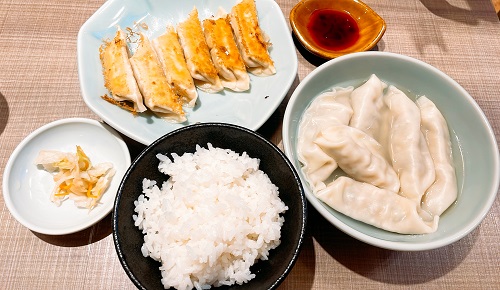 宇都宮みんみん ホテルメッツ店の焼餃子&水餃子のランチメニュー