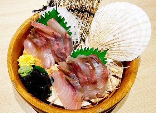 魚民 石岡西口駅前店のカンパチ刺し