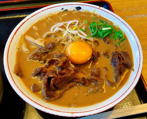 徳島ラーメン奥屋北島店の肉玉入り(並)