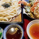 めんや七福だけあって幸運を運んでくれそうな黄金色に輝くうどんが最高でした☆