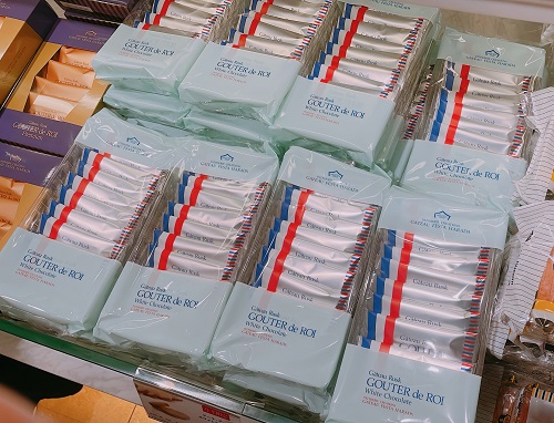 ガトーフェスタ ハラダ 阪神百貨店梅田本店のグーテ・デ・ロワ ホワイトチョコレートの店舗陳列