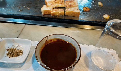 ステーキハウスさちのカレーとパン