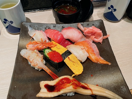 元祖ぶっち切り寿司 魚心 梅田店の元祖ぶっちぎり定食 極