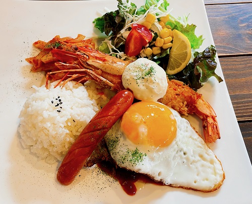 ねこやまねこのランチ
