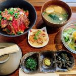お茶漬けとして〆るローストビーフ丼が印象的!ねこやまねこさんのランチが最高☆