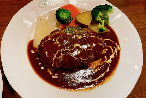 ビストロ マ メゾンのハンバーグステーキ