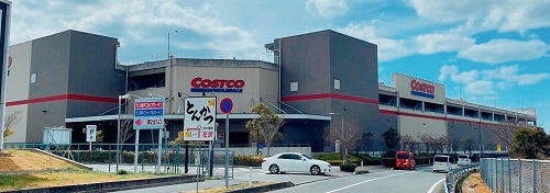 コストコホールセール 神戸倉庫店の店舗前