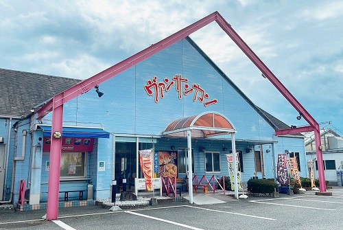 ヴァンサンカン 藍住店の店舗前