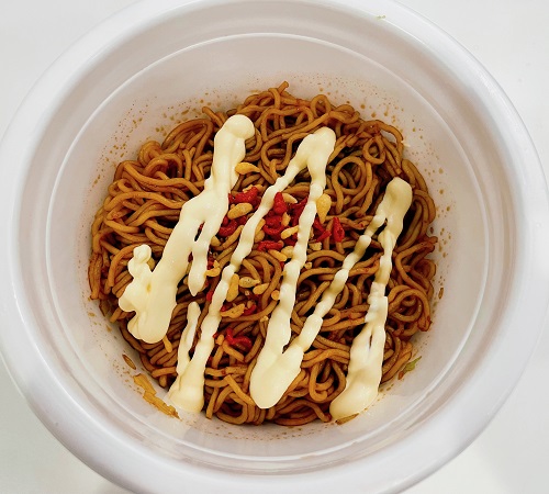 日清焼そばU.F.O.爆盛バーレルwithマヨネーズ