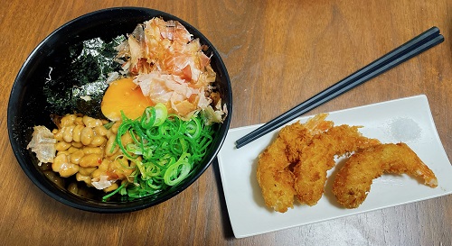 玉笑の納豆蕎麦の再現と海老フライ